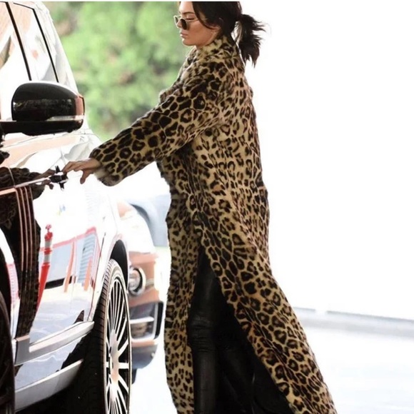 #36 New Long Plush Leopard Faux Fur Teddy Coat - Picture 5 of 8